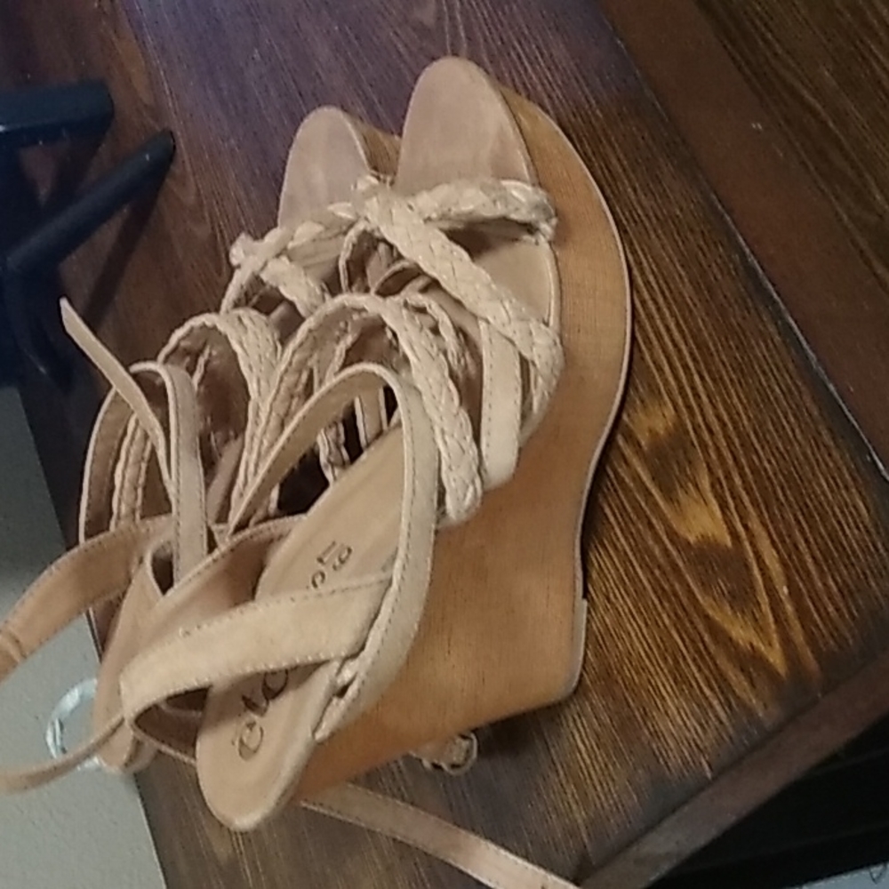Wedges - Picture 2 of 4